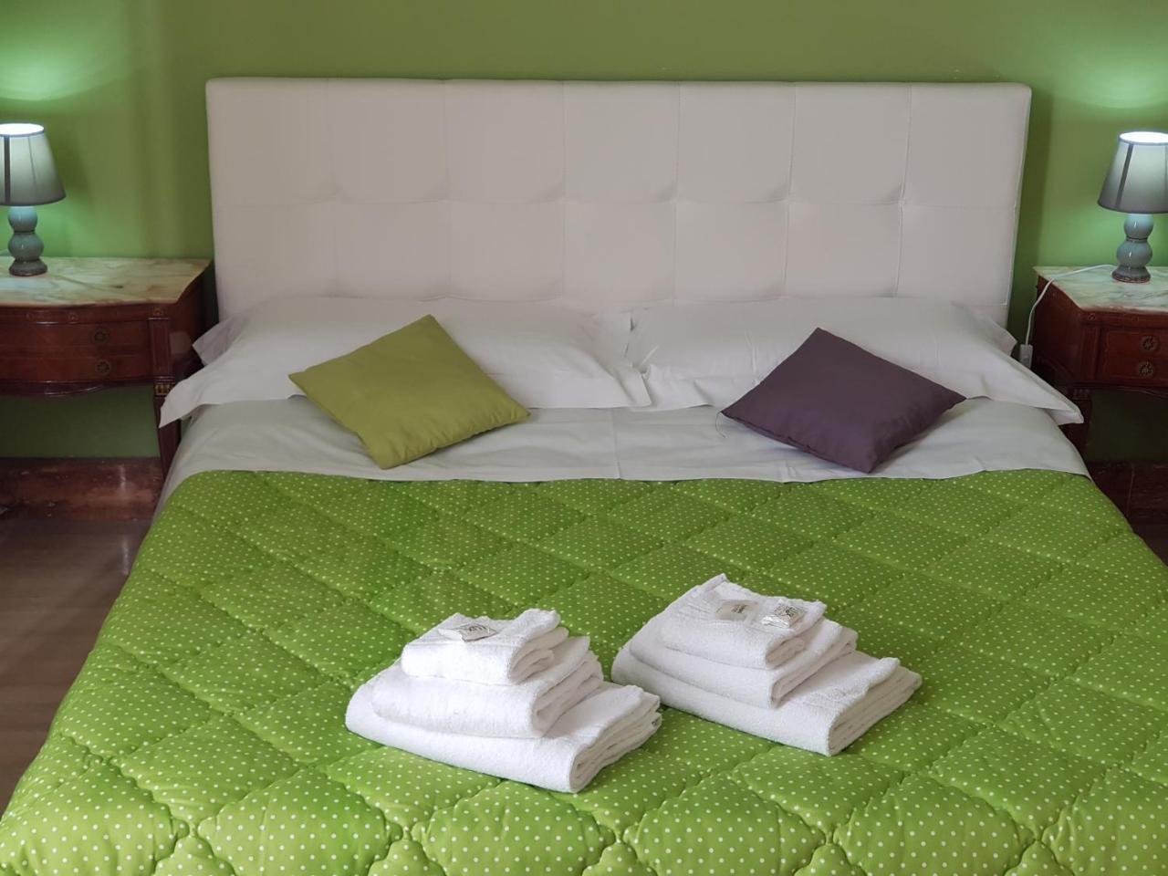 B&B Sicily Luxury คาตาเนีย ภายนอก รูปภาพ