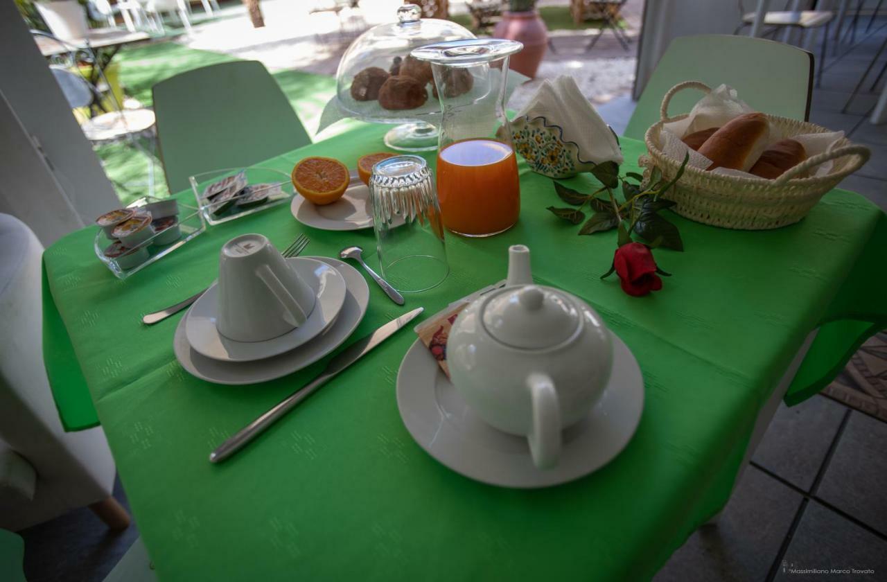 B&B Sicily Luxury คาตาเนีย ภายนอก รูปภาพ