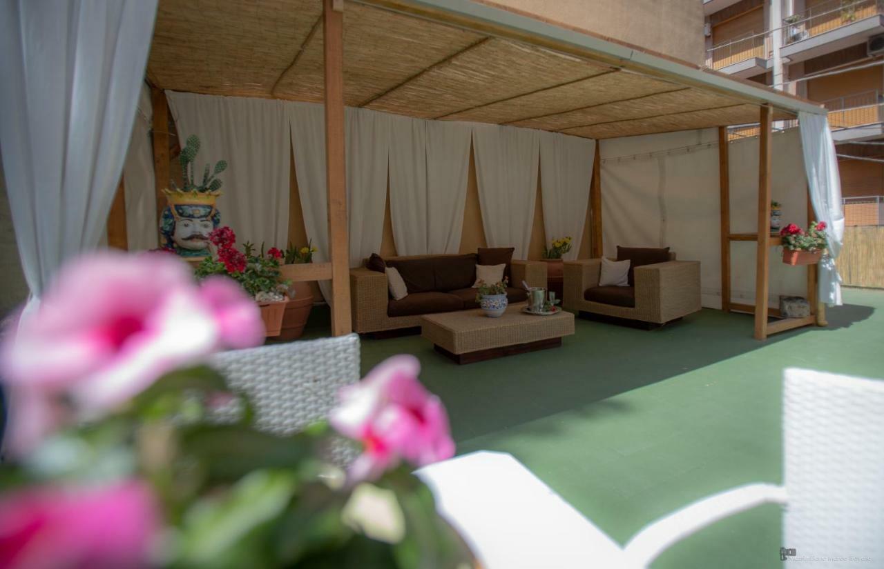 B&B Sicily Luxury คาตาเนีย ภายนอก รูปภาพ