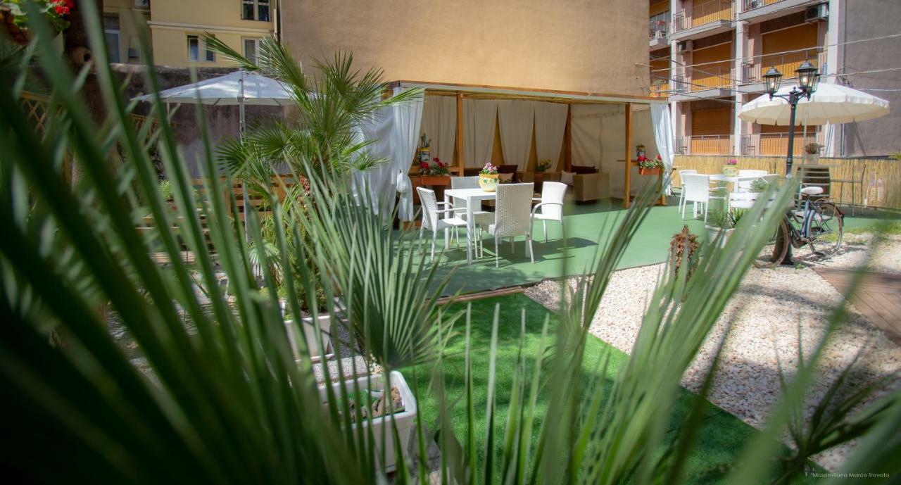 B&B Sicily Luxury คาตาเนีย ภายนอก รูปภาพ