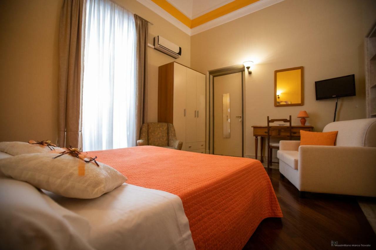 B&B Sicily Luxury คาตาเนีย ภายนอก รูปภาพ